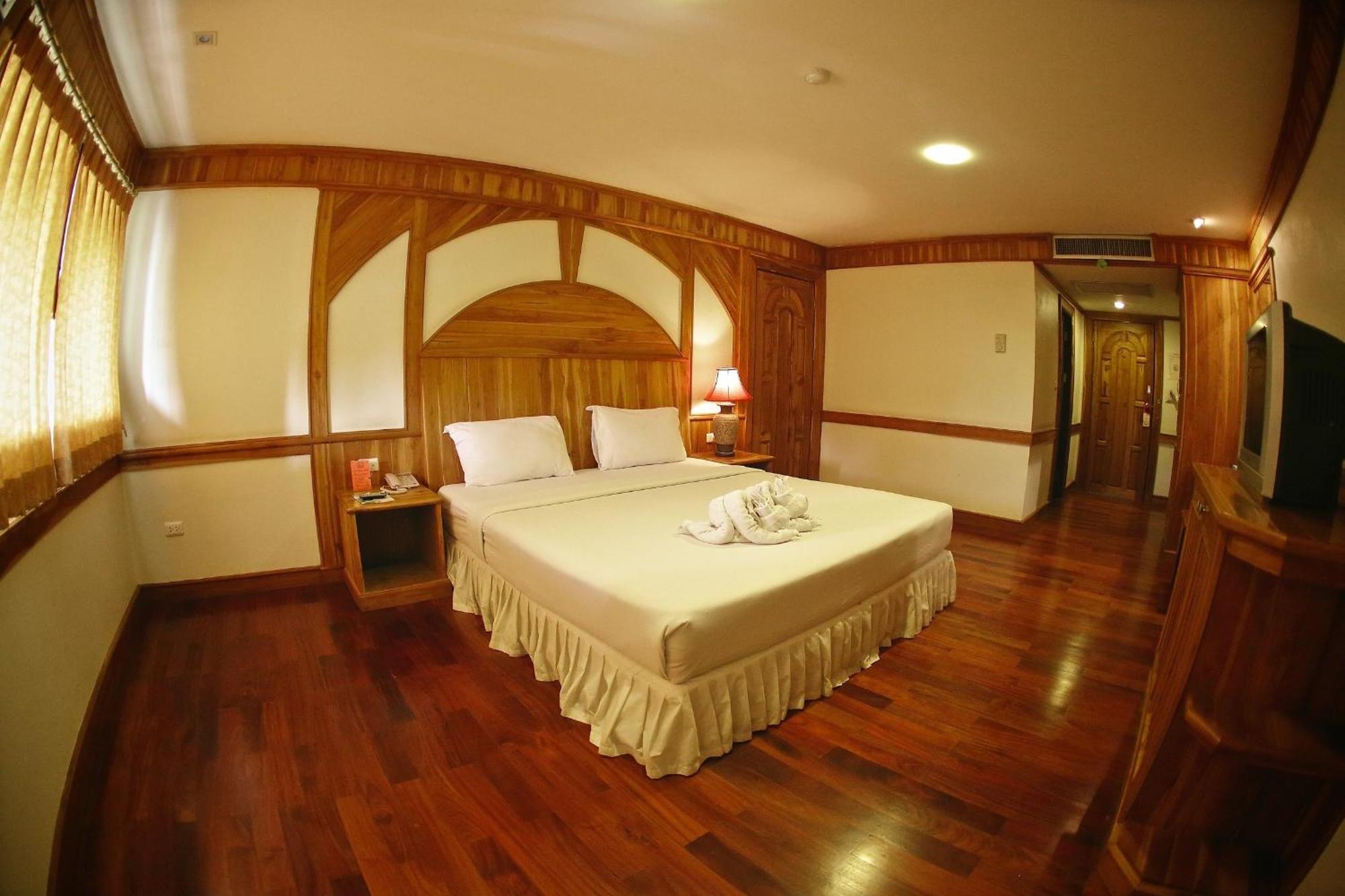 White Sand Princess Koh Chang Rum bild
